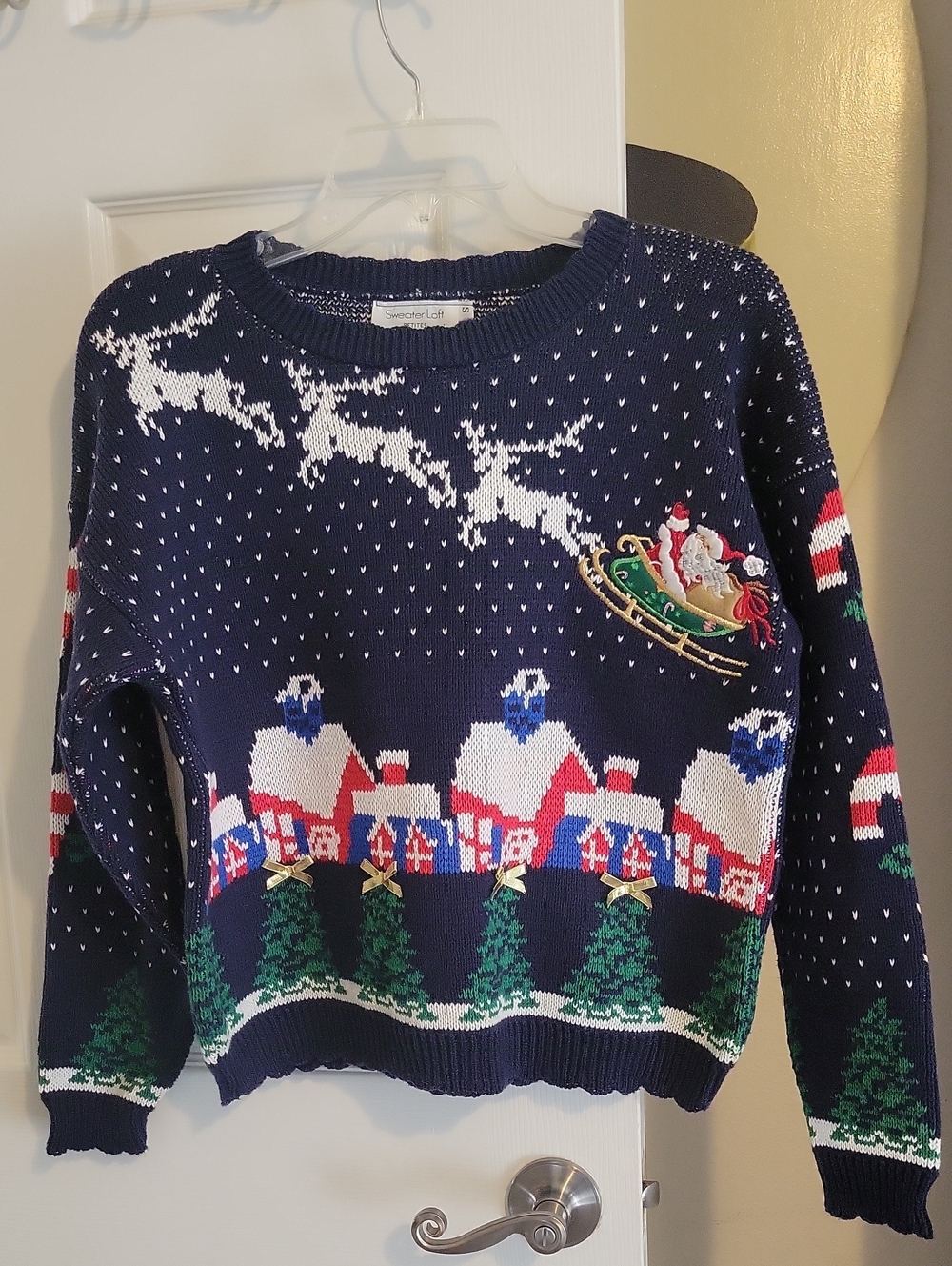 Sweater Loft Petite Vintage Holiday Crewneck Sweater Santa Sleigh and Reindeer